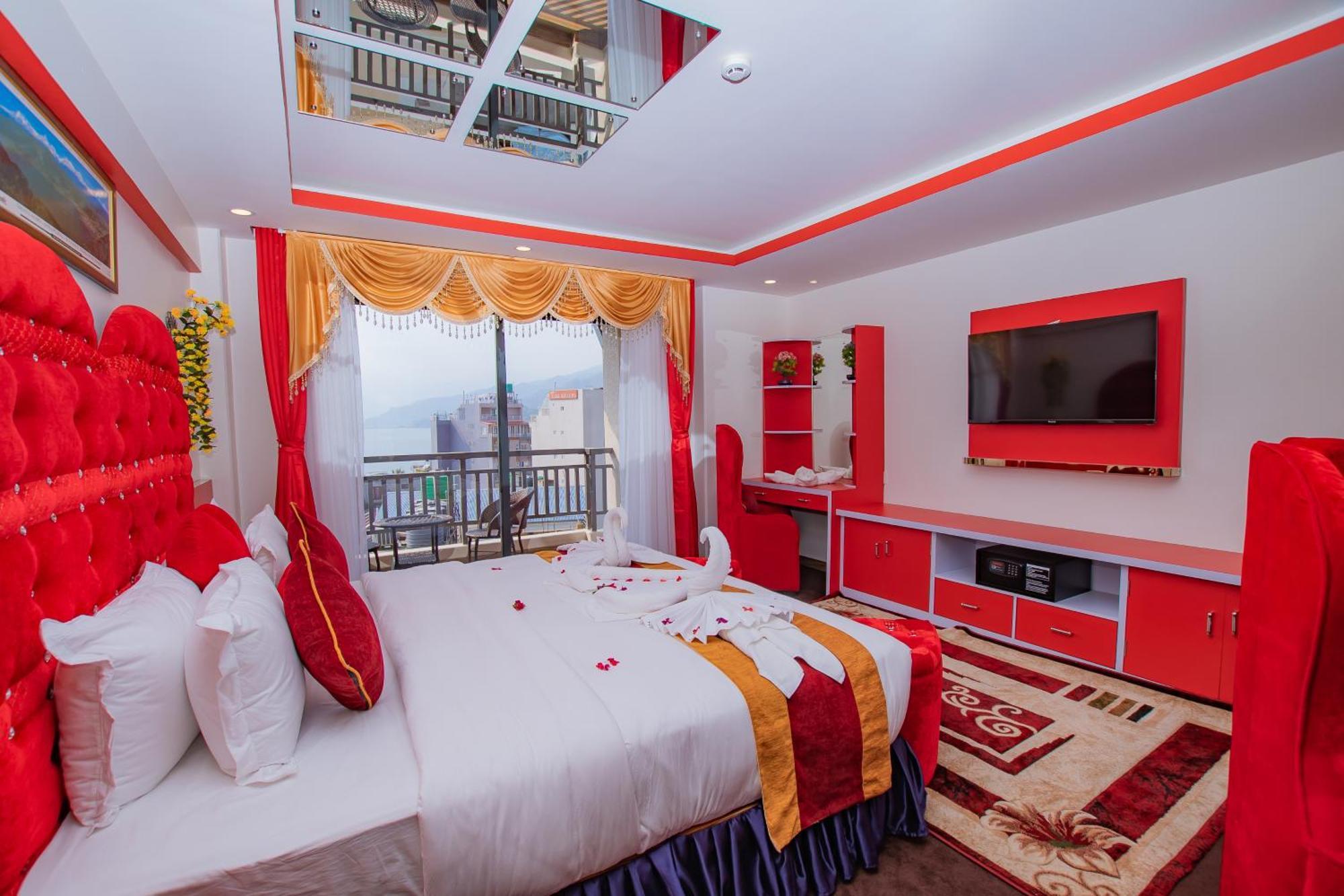 Hotel Pokhara Village & Spa Dış mekan fotoğraf