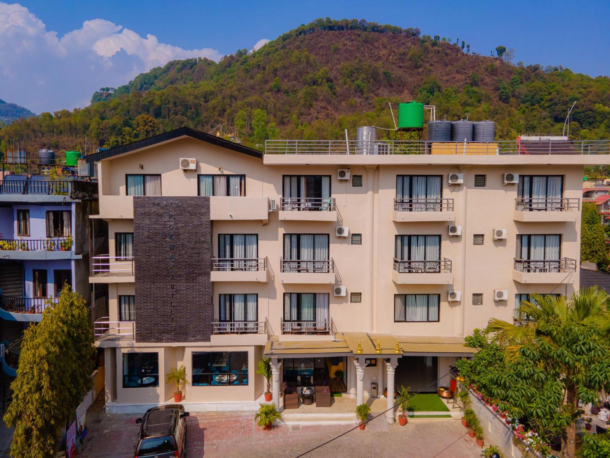 Hotel Pokhara Village & Spa Dış mekan fotoğraf