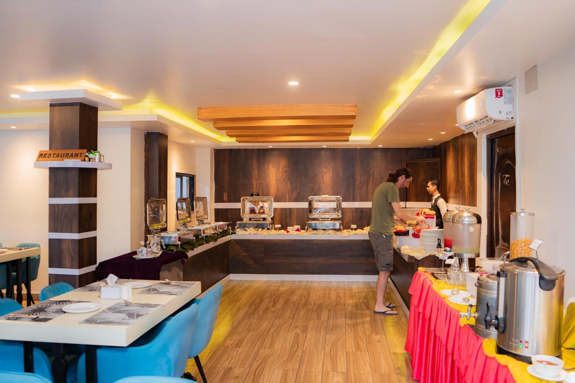 Hotel Pokhara Village & Spa Dış mekan fotoğraf